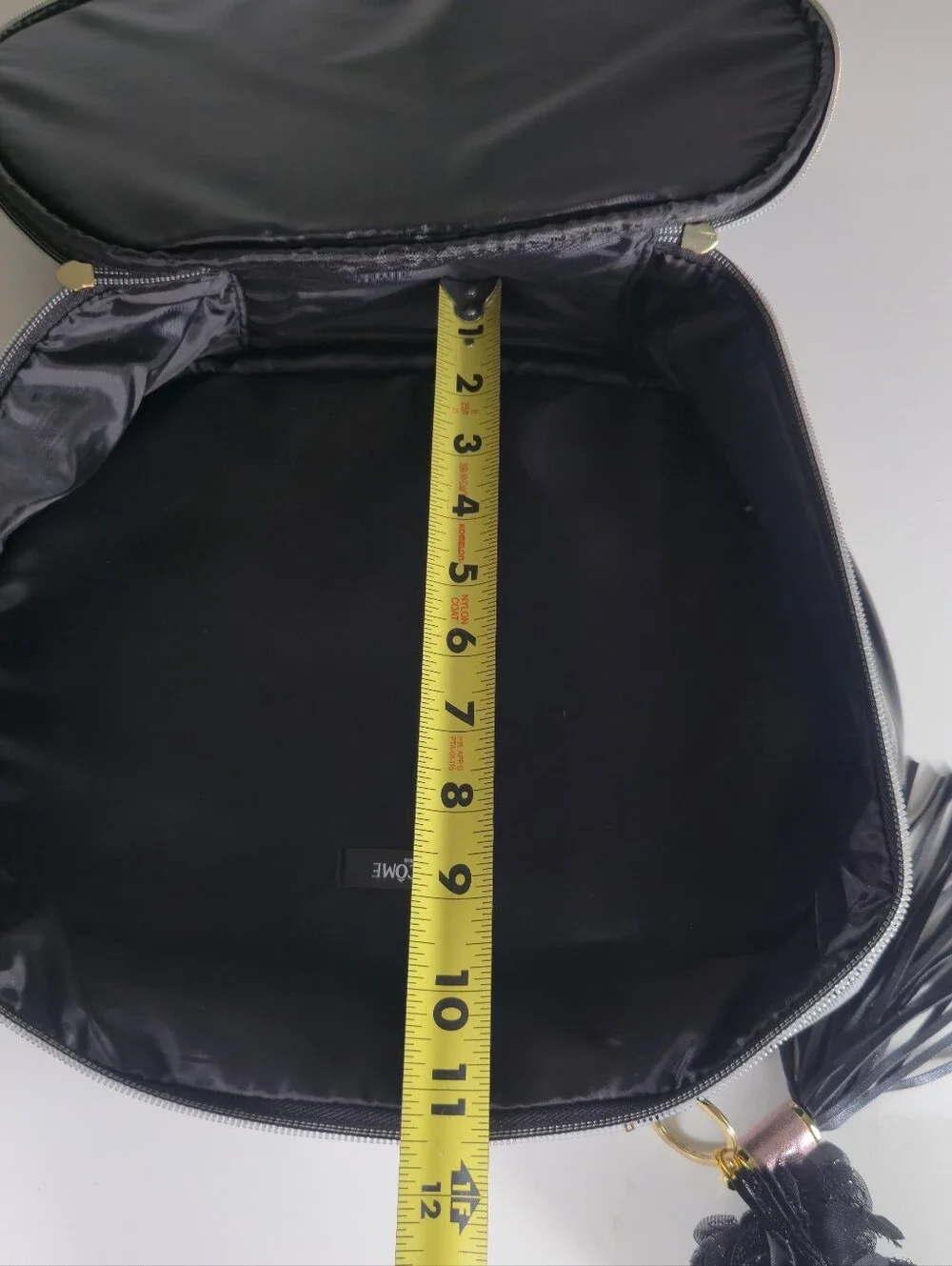 Lancôme Paris Black Patent Cosmetic Makeup Travel Case Gold Zip Tassel